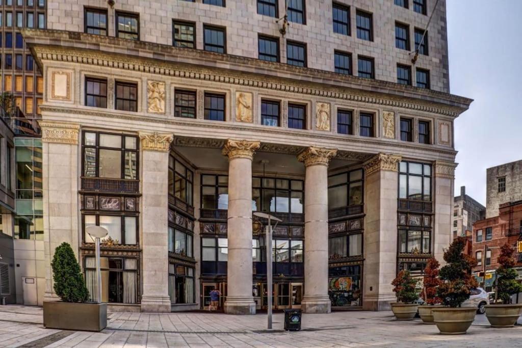 Harbor Apartments Free Indoor Parking Baltimore Exterior photo
