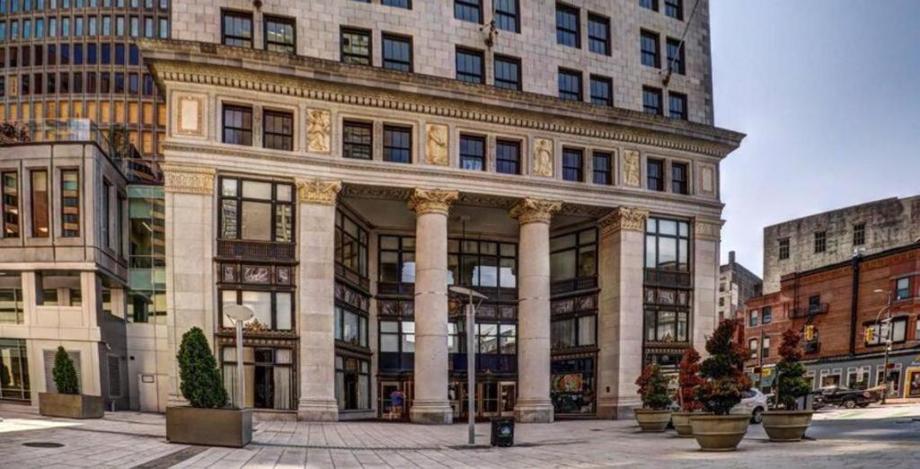 Harbor Apartments Free Indoor Parking Baltimore Exterior photo